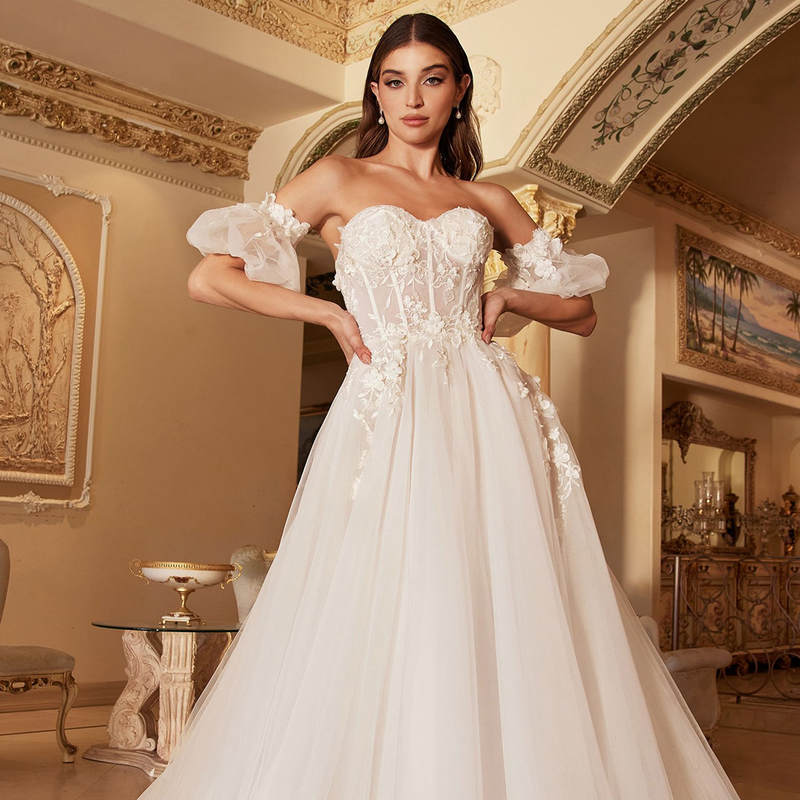 Exquisite Customized Wedding Dresses Tailored to Your Dreams
